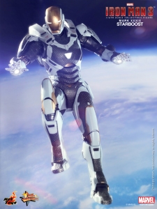 Iron-Man-3-Starboost-Mark-XXXIX-Sub-Orbital-Suit-Hot-Toys-MMS-010
